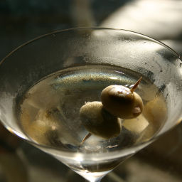 Icy Belvedere Intense Martini with blue cheese stuffed olives. : r/vodka